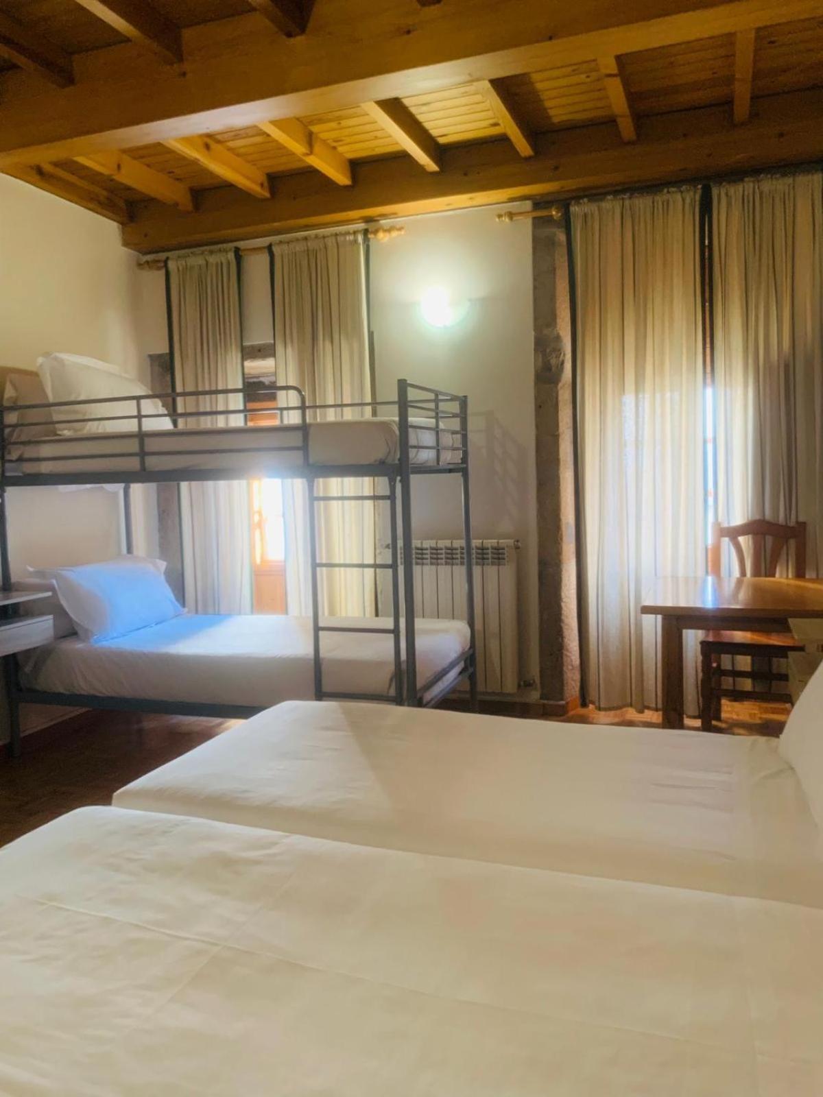 Hostal As Margaritas Santiago de Compostela Ngoại thất bức ảnh