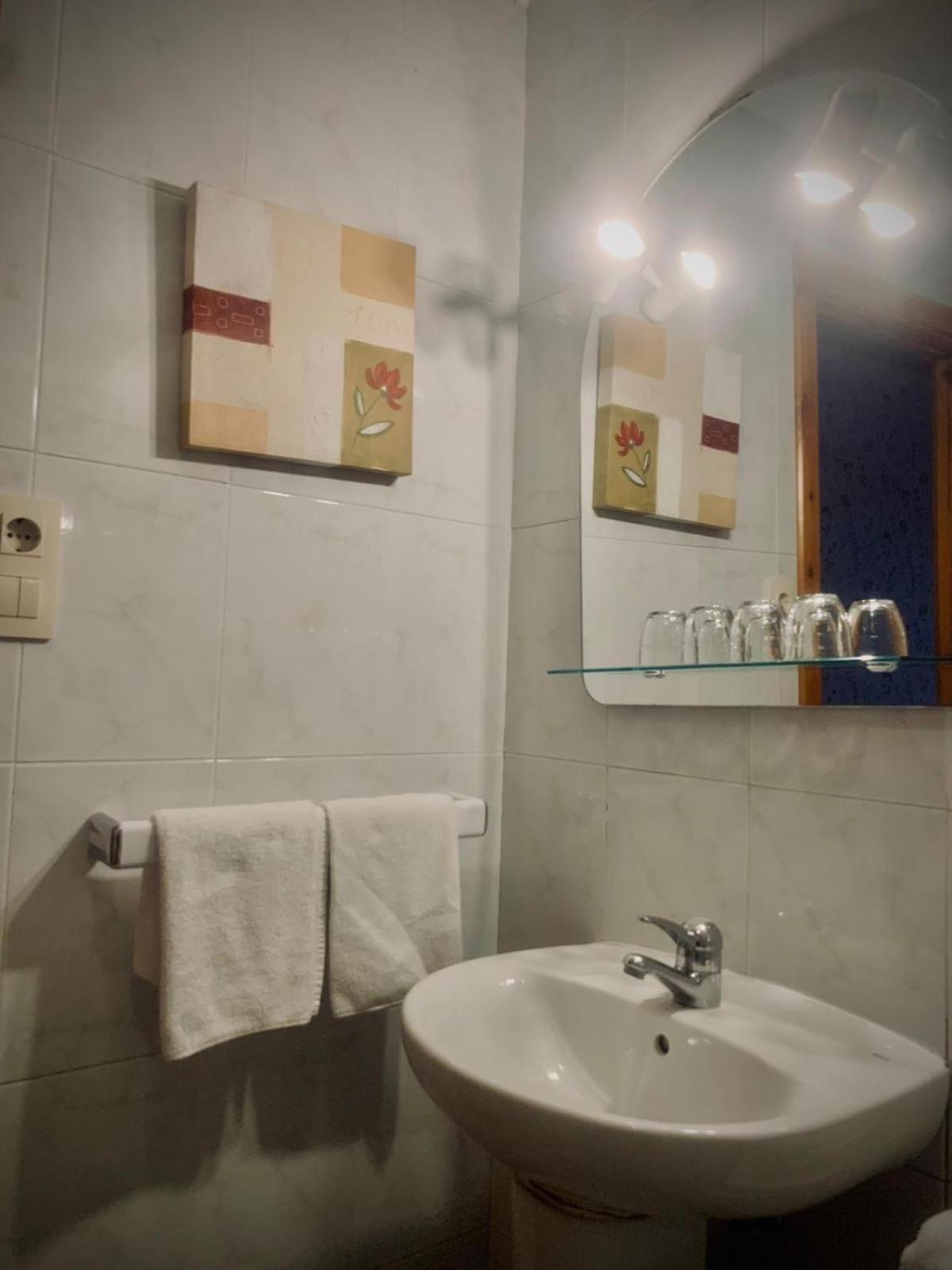 Hostal As Margaritas Santiago de Compostela Ngoại thất bức ảnh